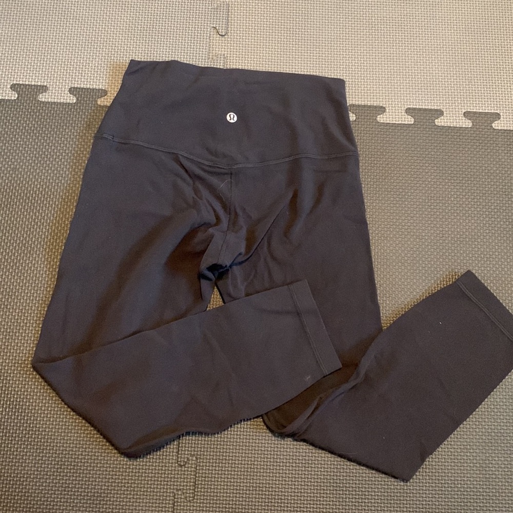 Lululemon black
